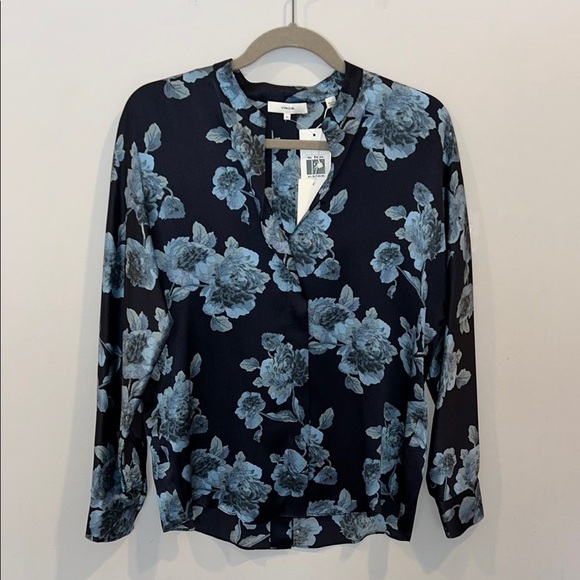 Vince Tapestry Floral Silk Popover Top Blue Black - Picture 4 of 13